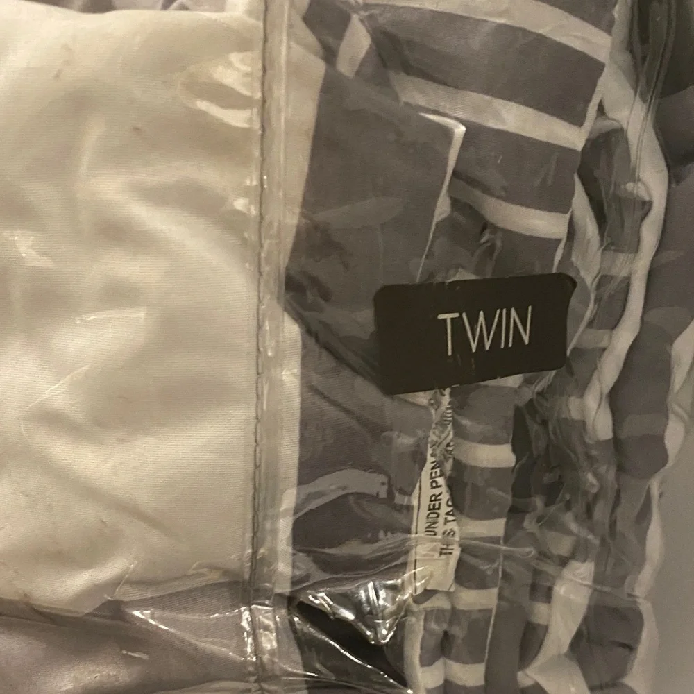 Fairfield Square Collection Jackson Reversible Stripe/Plaid Twin Comforter set